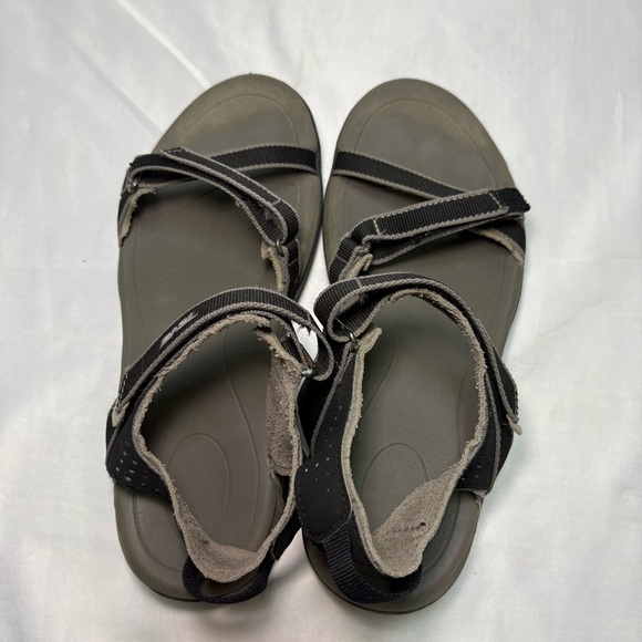 Teva Verra Women’s Black and Grey Sandals Approx Size 8 - Picture 2 of 10